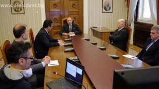 Президентът Радев подчерта важността на максимално бързото и безопасно връщане към нормален живот
