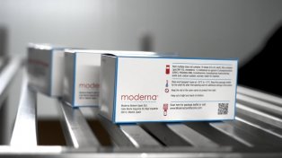 ЕК договори 15 млн. бустерни дози от Moderna, адаптирани срещу Омикрон